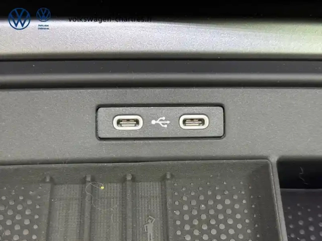 Volkswagen T-Roc 1.5 etsi evo2 hybrid 150 ch dsg7 — photo 21