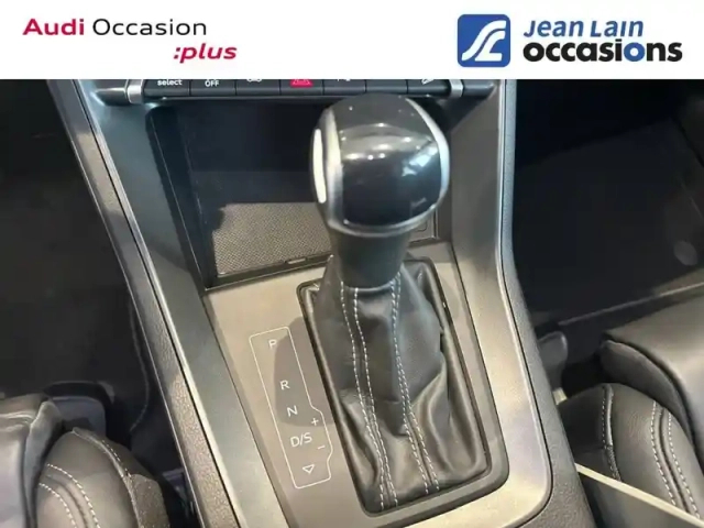 Audi Q3 45 tfsie 245 ch s tronic 6 — photo 13