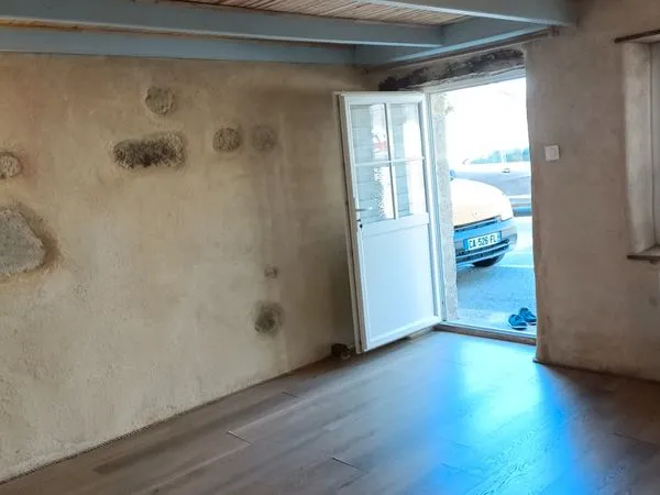 Local commercial 21m2 Belz centre