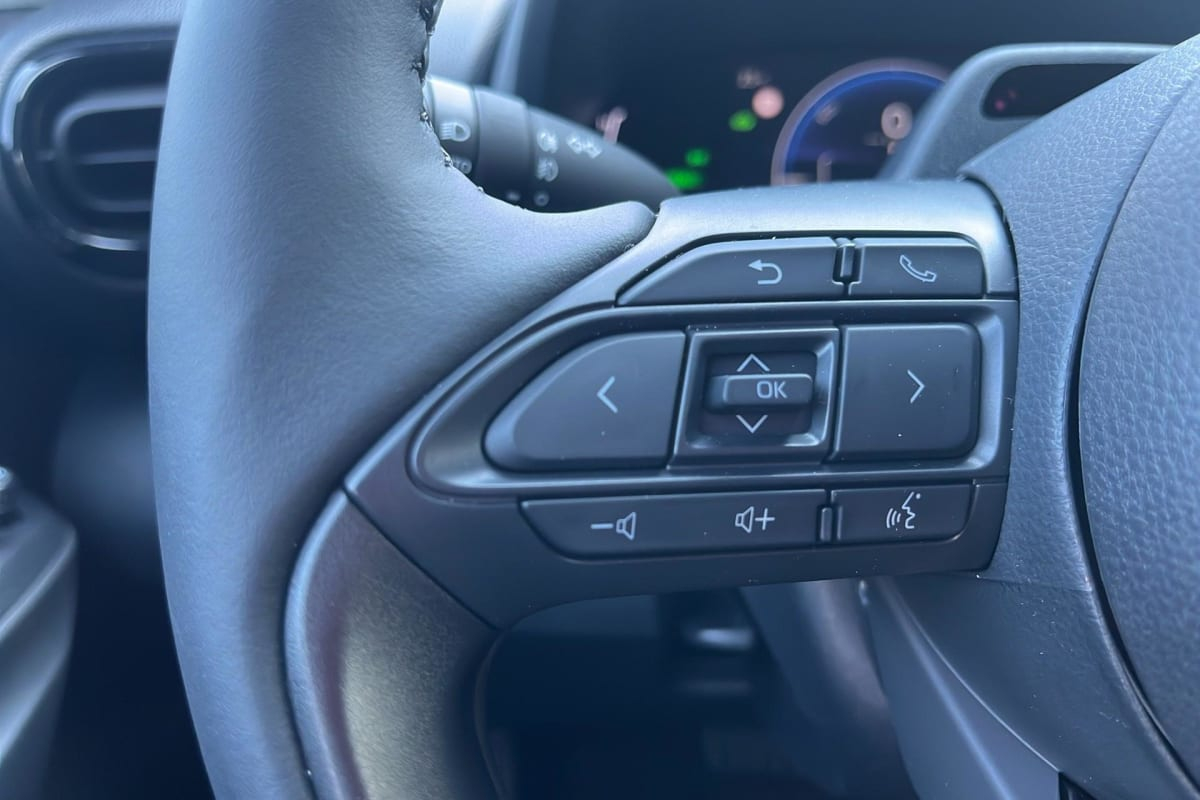 Toyota YARIS CROSS — photo 17