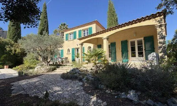 Maison 6 pièces 160 m²