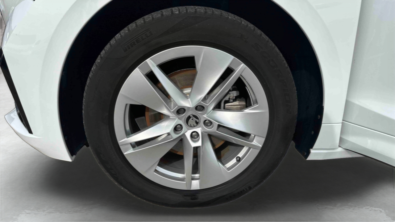 Skoda Enyaq Coupé iV 60 — photo 14