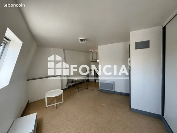 Studio 1 pièce 20 m²
