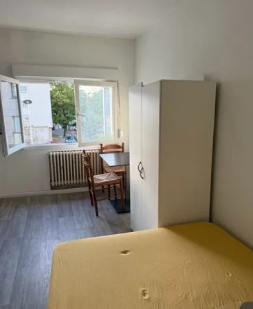 Studio, tout compris (eau, gaz, électricité), proche écoles