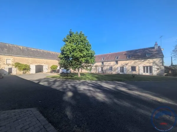 Maison 13 pièces 328 m²