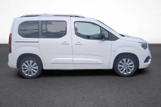 Opel Combo life l1h1 1.5 diesel 100 ch start/stop — photo 7