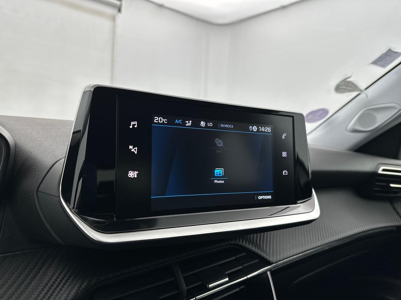 Peugeot 2008 puretech 130 s&s eat8 style — photo 24