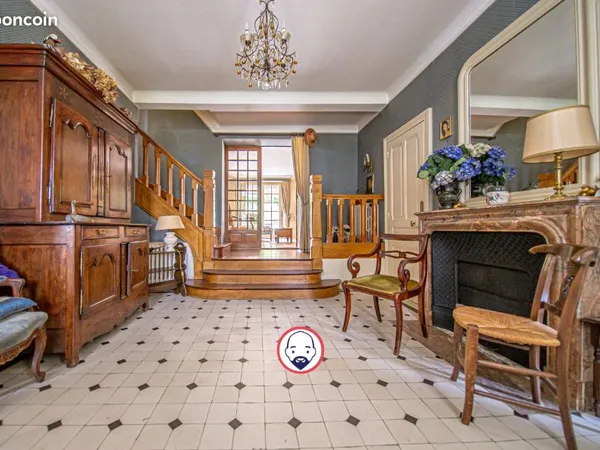 Maison 8 pièces 212 m²