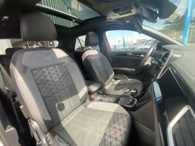 Volkswagen T-Roc 1.5 tsi evo2 150ch r-line dsg7 — photo 14