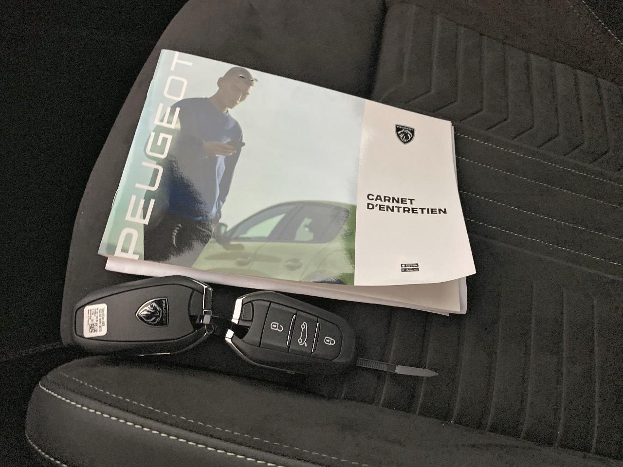 Peugeot 3008 hybrid 145 e-dcs6 gt — photo 18