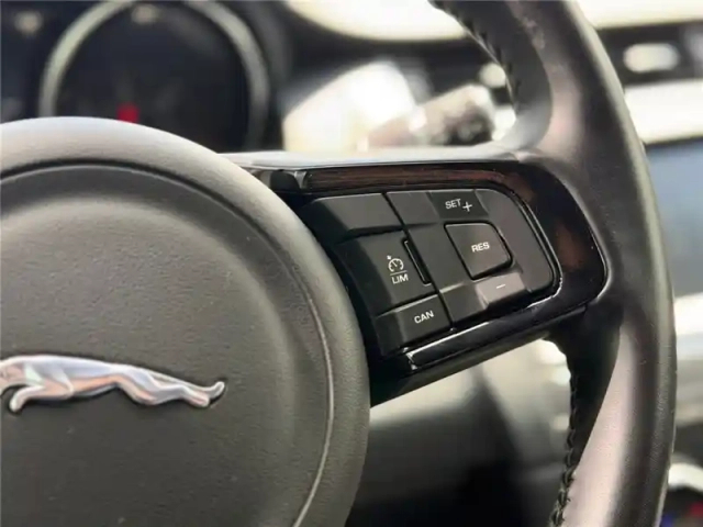 Jaguar E-Pace 2.0 d - 150 ch 2wd bvm — photo 59