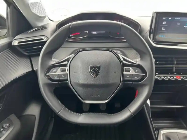 Peugeot 208 puretech 75 s&amp;s bvm5 — photo 9