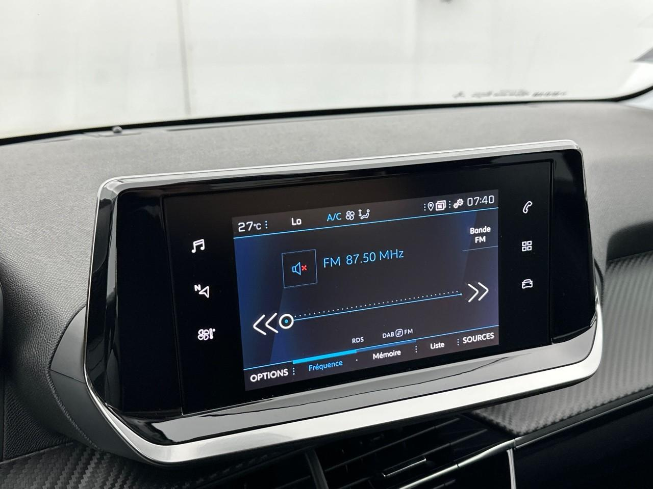 Peugeot 208 puretech 100 s&s bvm6 allure — photo 22