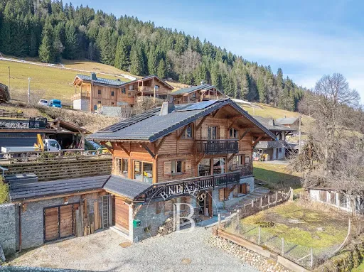 Chalet 6 pièces 240 m²