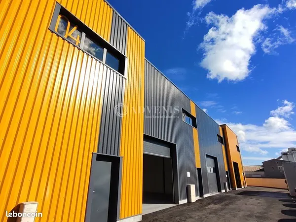 Local d'activité 188 m²