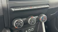 Renault Clio 1.5 Blue dCi 100ch Evolution - 24 — photo 15