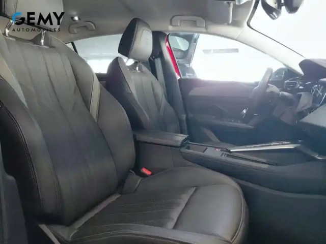 Peugeot 308 phev 180 e-eat8 — photo 140