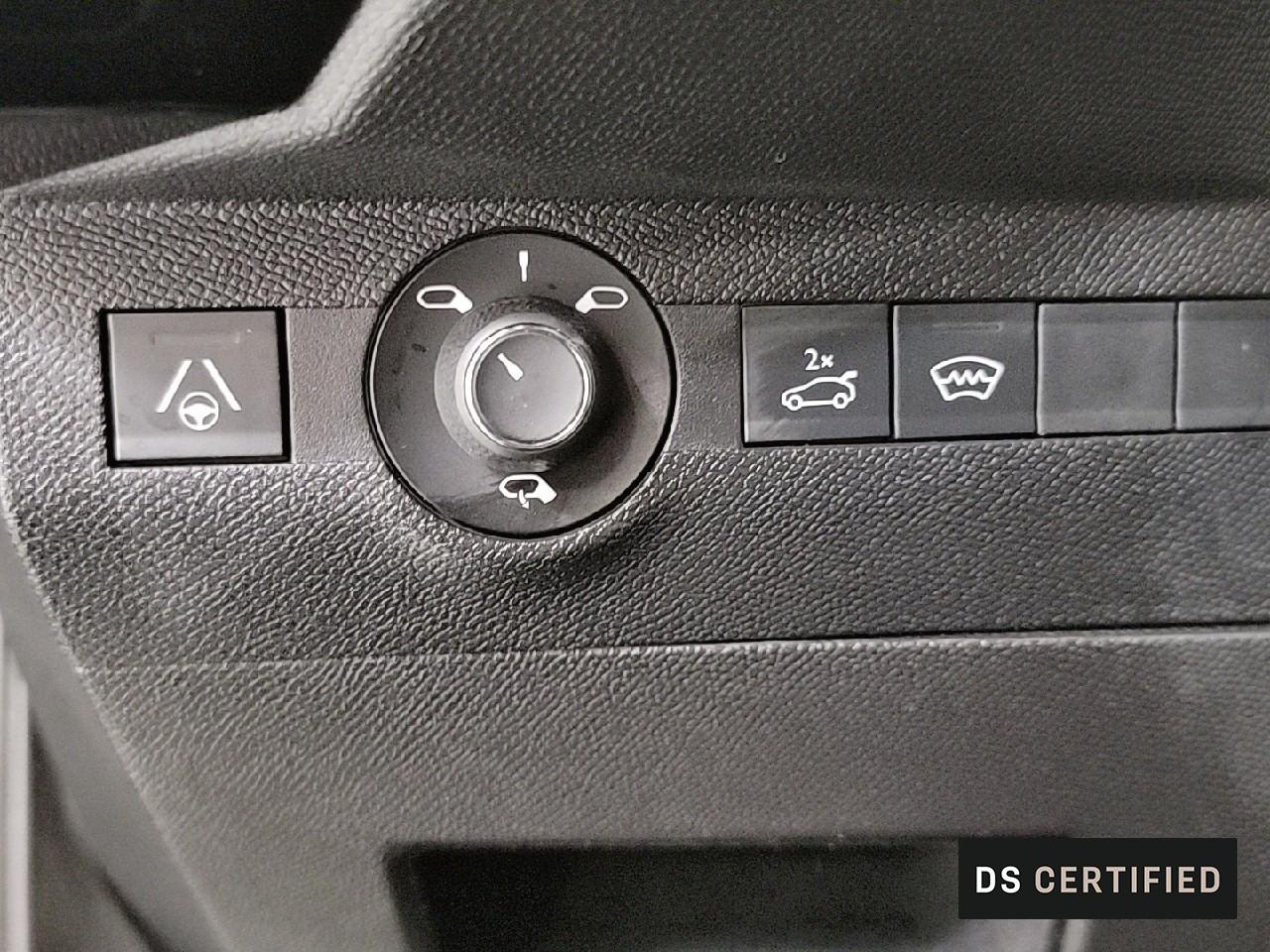 Ds Ds 7 crossback bluehdi 130 eat8 etoile — photo 19