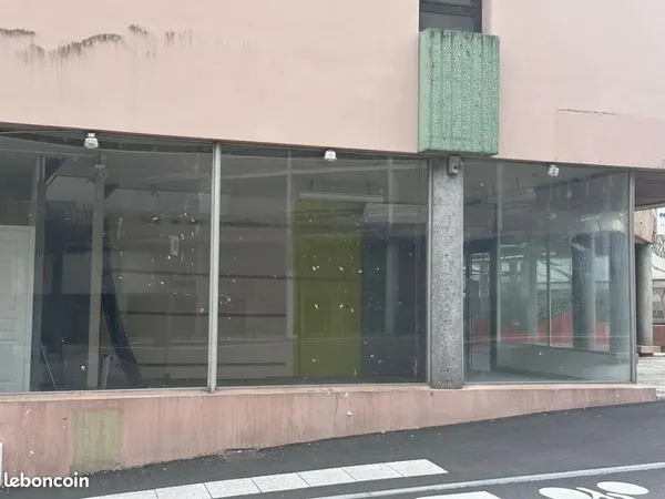 Commerce professions libérales 36 m²