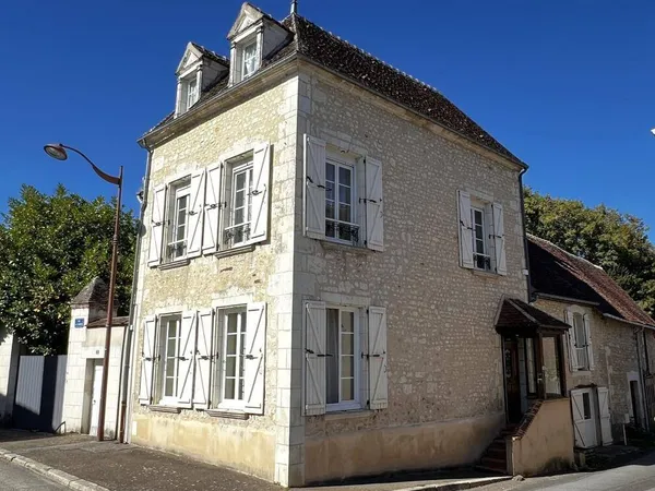Maison de ville 10 pièces 240 m²