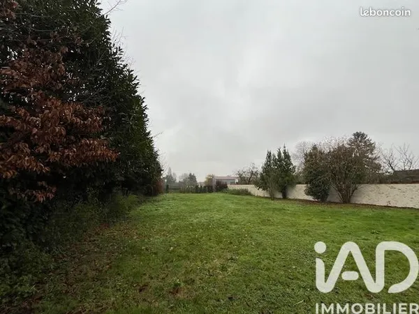 Terrain 620 m² Bannost-Villegagnon
