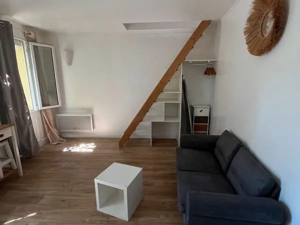 Appartement 35 m2 meublé et rénové - Toulon Bas Faron