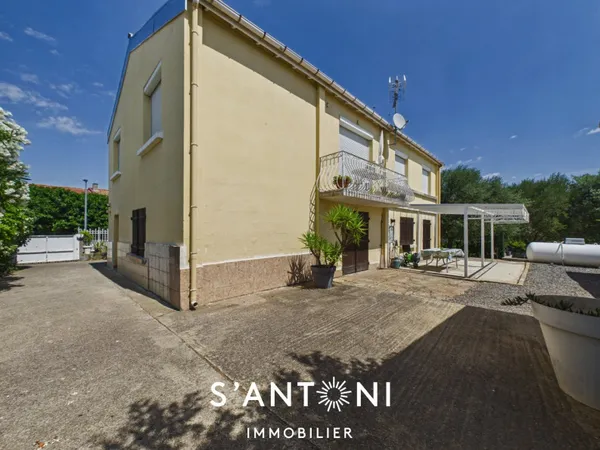 Maison 8 pièces 180 m²
