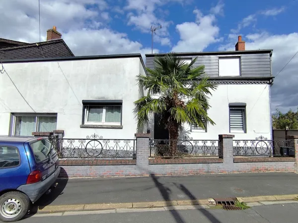 Maison semi-individuelle 149 m² + annexe de 61 m² à Sains-du-Nord