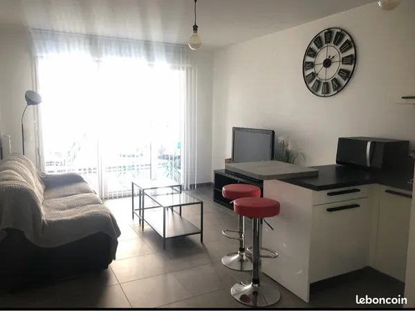 Loue appartement meublé F2