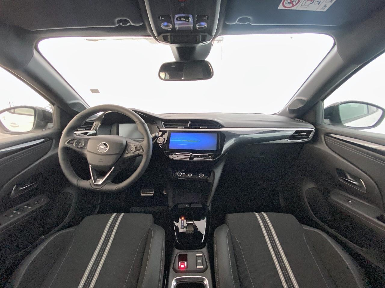 Opel Corsa gs electric 156 ch — photo 8