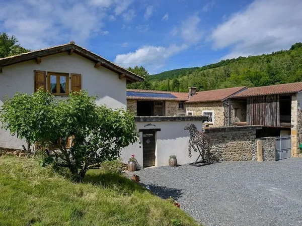 Ferme Renovee En Pierre Et Gite -Secteur Beaujolais