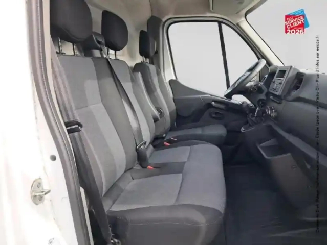 Renault Master fg f3500 l2h2 2.3 blue dci 135ch confort euro6e — photo 5