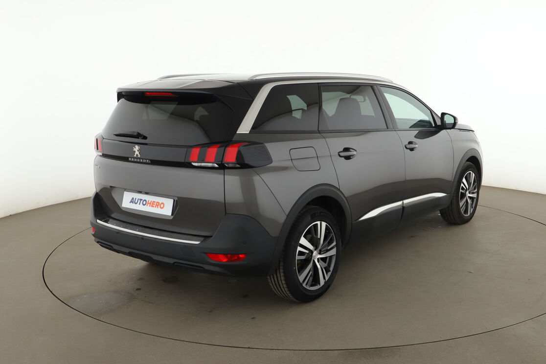 Peugeot 5008 1.2 Hybrid Allure Pack e-DCS6 — photo 5