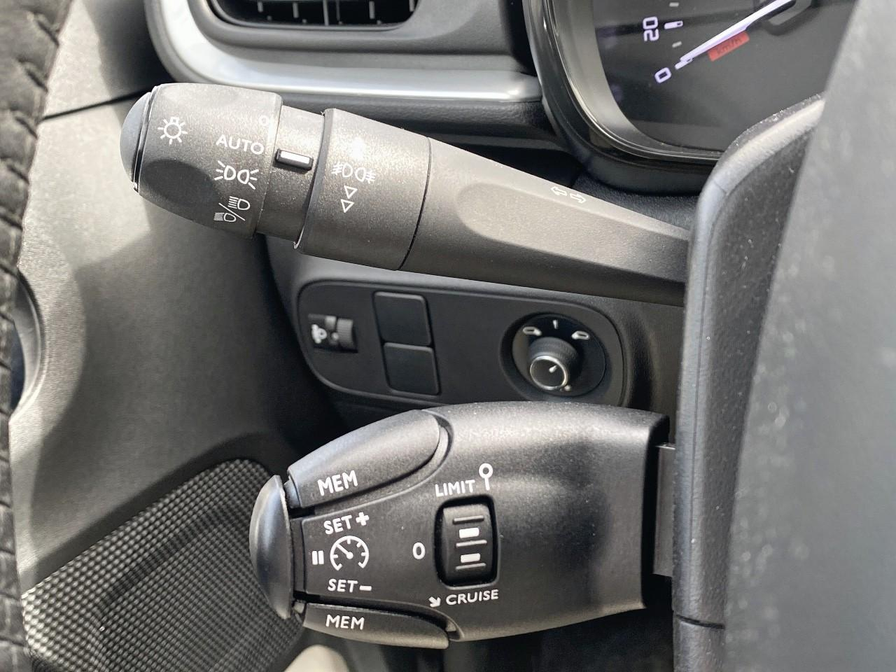 Citroën C3 1.2 puretech 83ch s&s shine — photo 17
