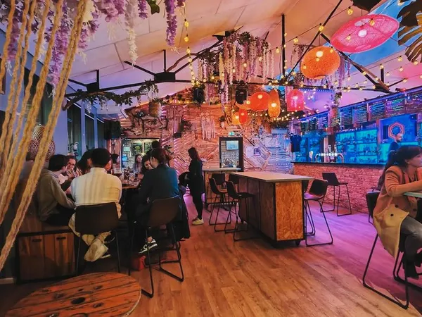 Le Network, bar festif incontournable à Amiens