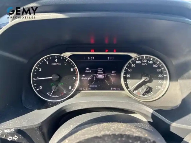 Nissan Qashqai mild hybrid 140 ch — photo 13