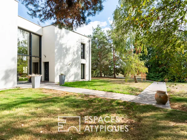 Villa d'architecte avec piscine intérieure aux portes de Rennes