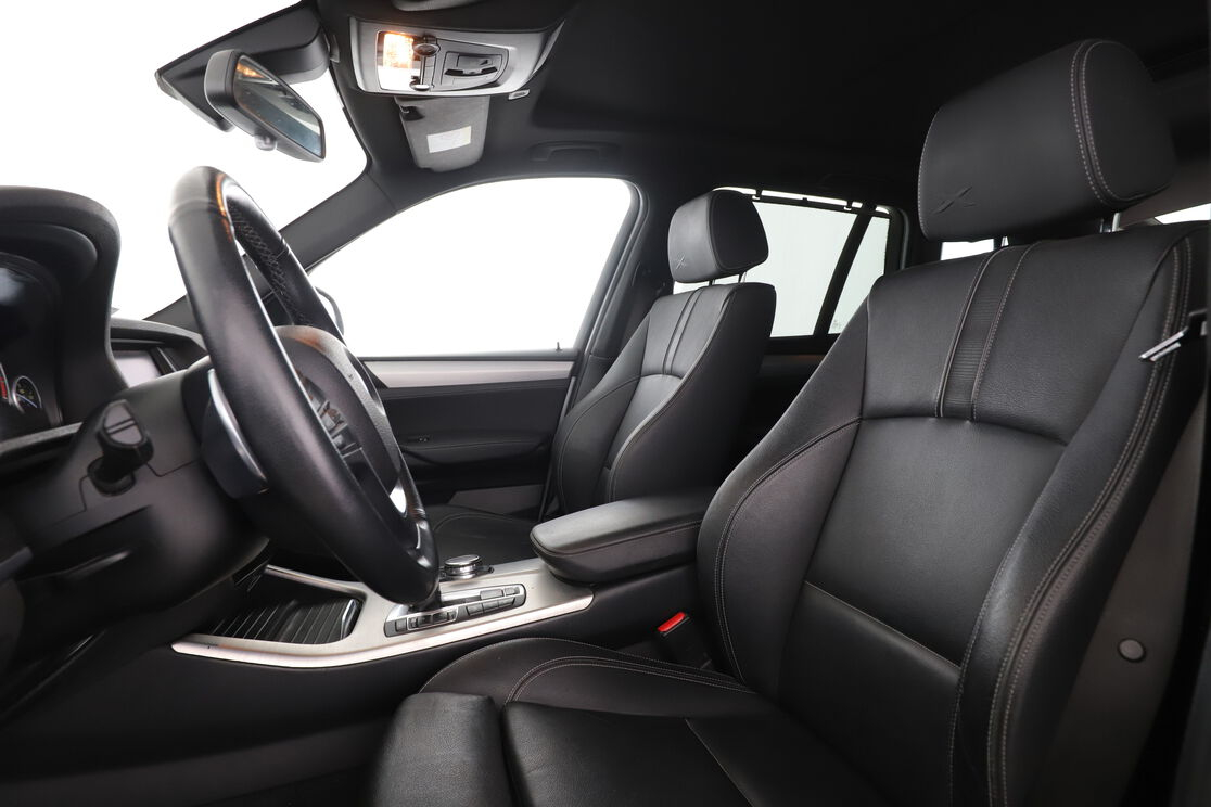 BMW X3 xDrive30dA xLine — photo 9