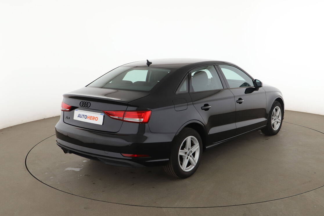 Audi A3 Limousine 30 TFSI — photo 5