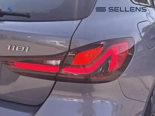 Bmw Serie 1 série 1 118ia 136ch m sport dkg7 — photo 12