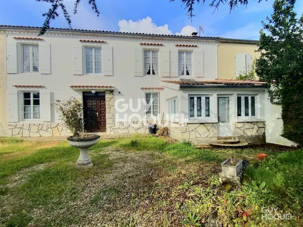 MAISON À VENDRE DE 5 PIÈCES DE 119,00 M²