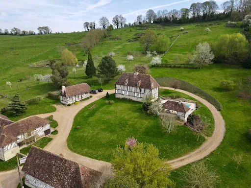 Propriété 6 pièces 213 m²