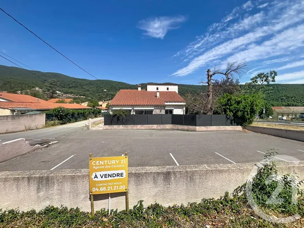 Maison 11 pièces 218 m²