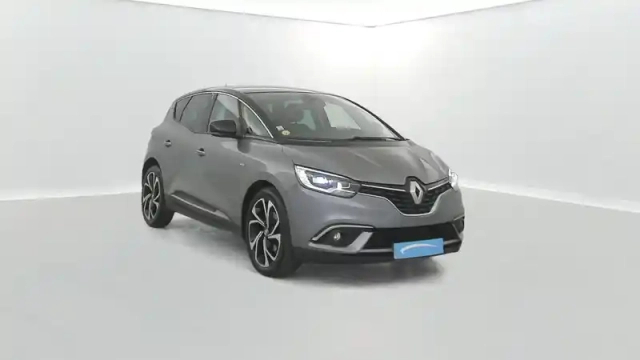 Renault Scenic blue dci 150 — photo 17