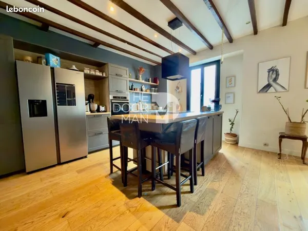 Maison 7 pièces 142 m²