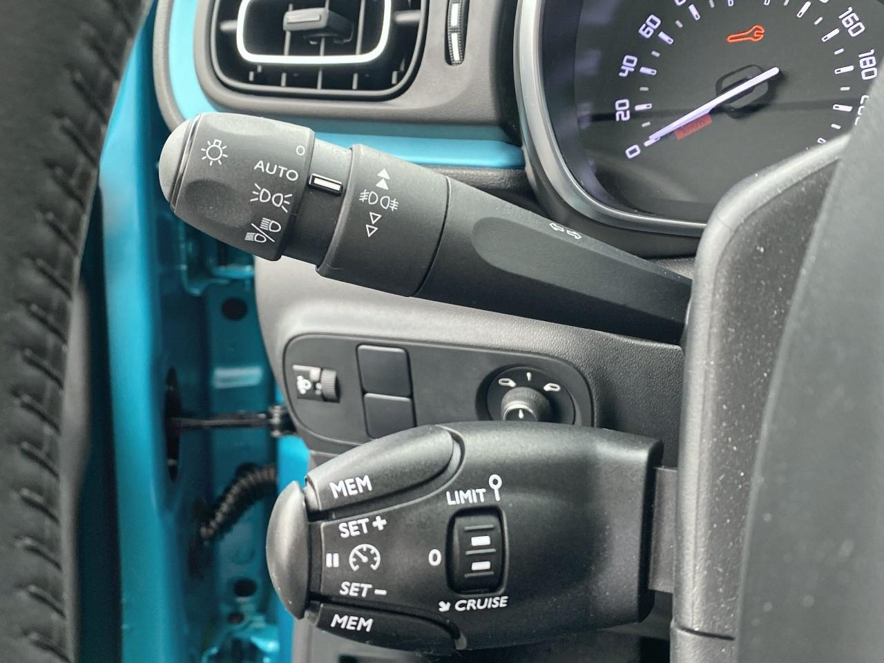 Citroën C3 1.2 puretech 83ch s&s shine pack 123g — photo 17