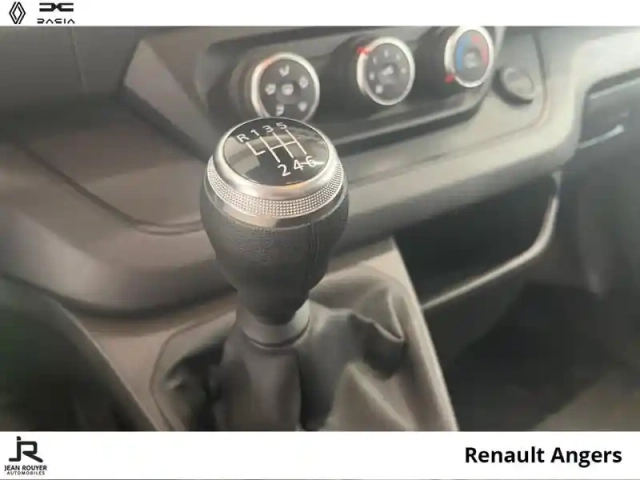 Renault Trafic fg l1h1 3t 2.0 blue dci 130ch confort e6e — photo 21