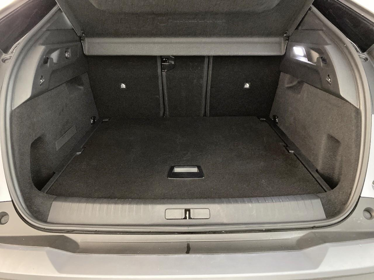 Peugeot 3008 hybrid 145 e-dcs6 gt — photo 6
