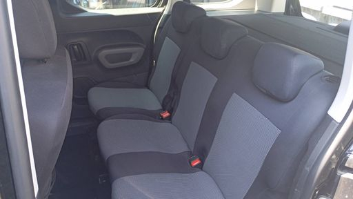 Peugeot Rifter 1.5 BlueHDi 130 - Allure – 2019 – 95002 km – Diesel – Boîte Manuelle — photo 34