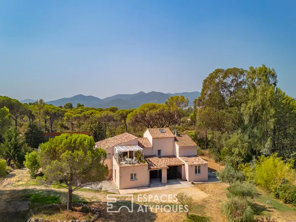Propriété ouverte sur la nature et le rocher de Roquebrune